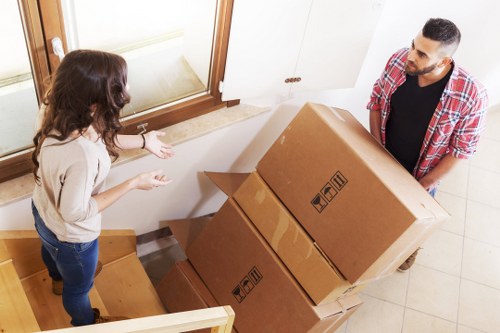 Packing and loading support for Twickenham apartment removals
